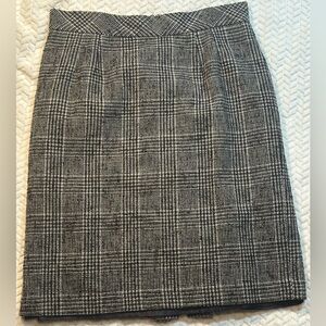 Women’s Stylish, Black and White Checkered Pencil Skirt